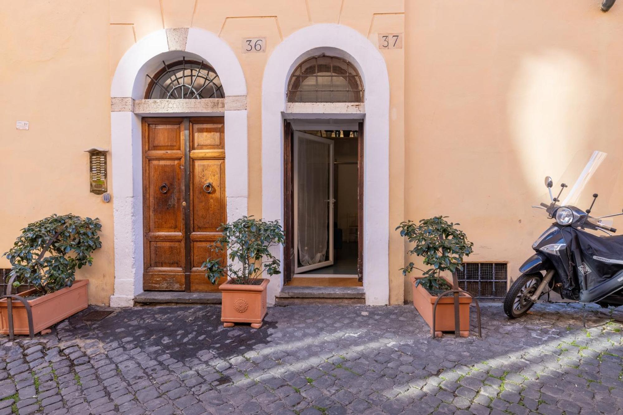 Apartment Eos Retreat In Trastevere With Pool Rom